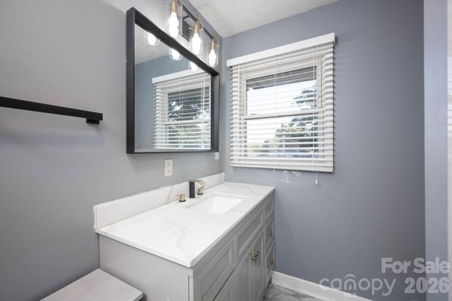 827 Brookwood Drive, Mooresville, NC 28115