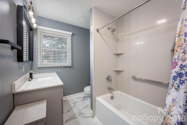 827 Brookwood Drive, Mooresville, NC 28115
