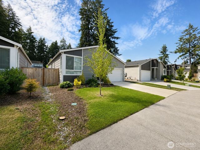 10420 SW 113th Street Ct, Lakewood, WA 98498