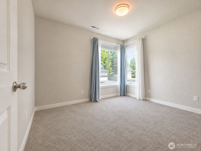 10420 SW 113th Street Ct, Lakewood, WA 98498