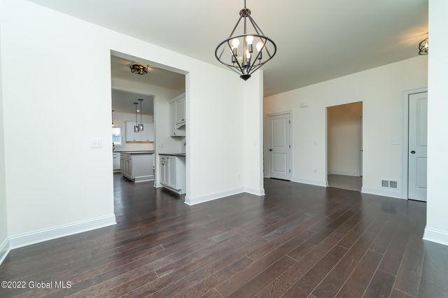 8 Creek Road, Wynantskill, NY 12198