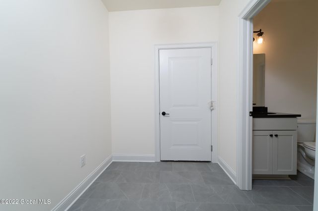 8 Creek Road, Wynantskill, NY 12198