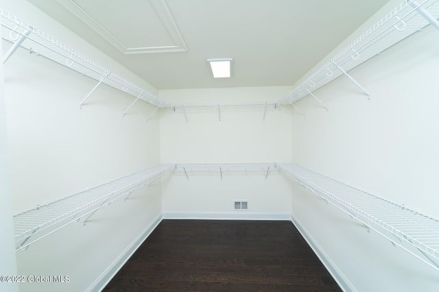 8 Creek Road, Wynantskill, NY 12198