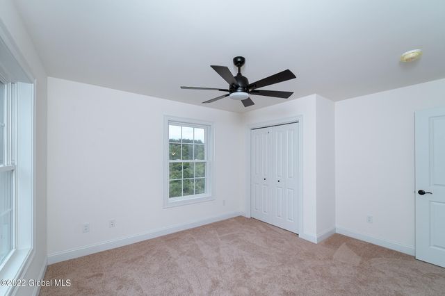 8 Creek Road, Wynantskill, NY 12198