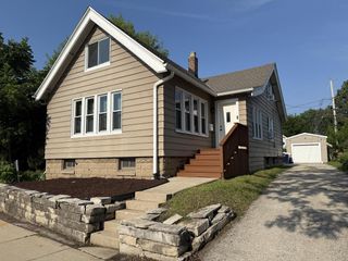 1934 S 84th STREET, West Allis, WI 53227