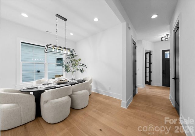 2013 South Street, Charlotte, NC 28208