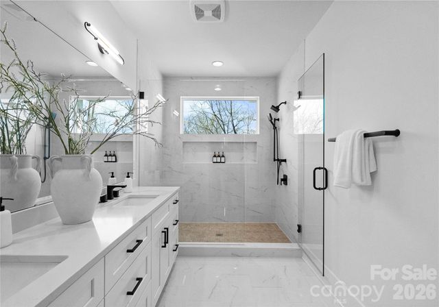 2013 South Street, Charlotte, NC 28208