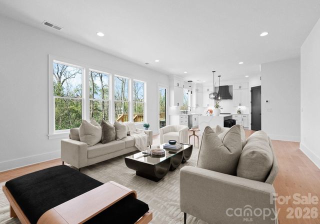 2013 South Street, Charlotte, NC 28208