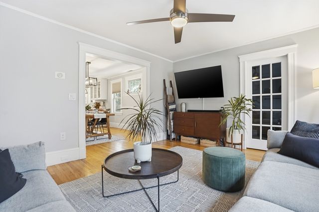 34 Bradford Rd 34, Watertown, MA 02472