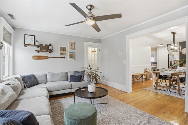 34 Bradford Rd 34, Watertown, MA 02472