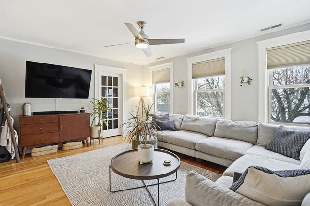 34 Bradford Rd 34, Watertown, MA 02472