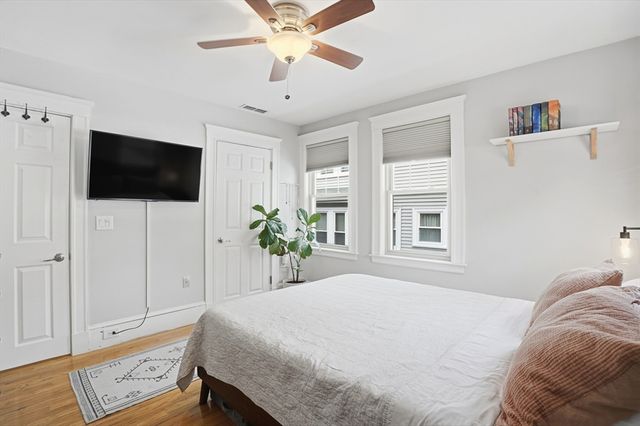 34 Bradford Rd 34, Watertown, MA 02472