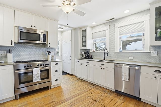 34 Bradford Rd 34, Watertown, MA 02472