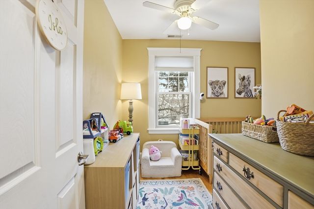 34 Bradford Rd 34, Watertown, MA 02472