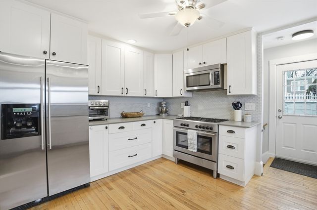 34 Bradford Rd 34, Watertown, MA 02472