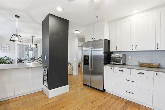 34 Bradford Rd 34, Watertown, MA 02472