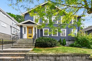 34 Bradford Rd 34, Watertown, MA 02472