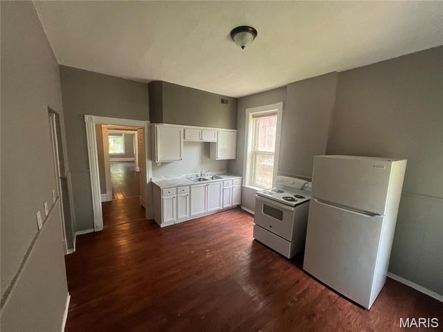 3135-3137 Chippewa St, St Louis, MO 63118