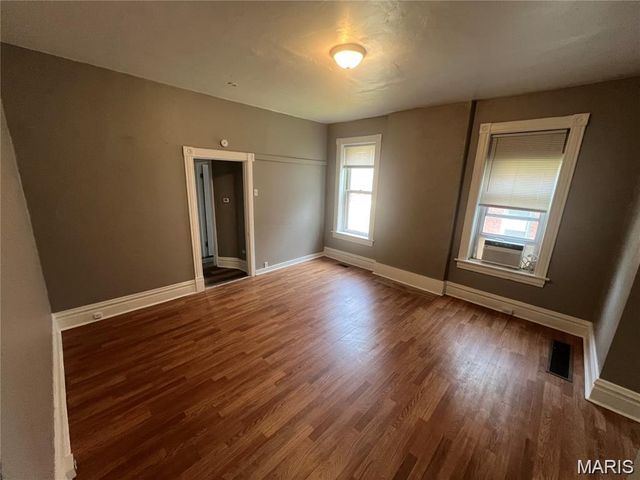 3135-3137 Chippewa St, St Louis, MO 63118