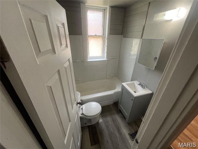 3135-3137 Chippewa St, St Louis, MO 63118