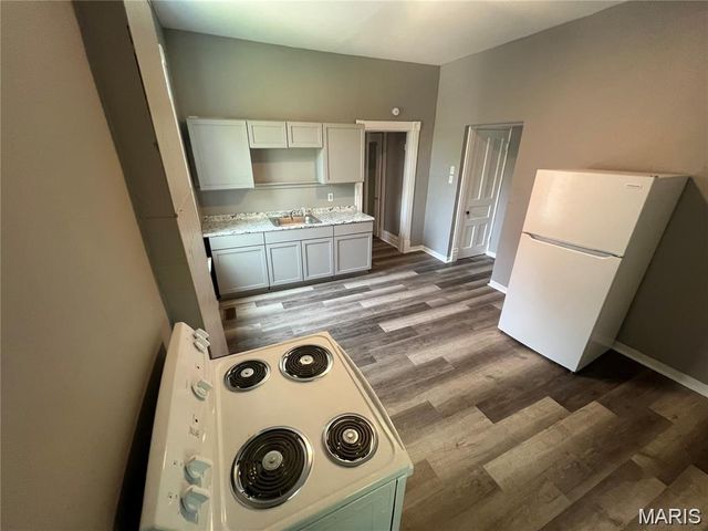 3135-3137 Chippewa St, St Louis, MO 63118