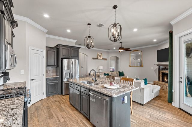 748 Fir Wood Lane, Haughton, LA 71037