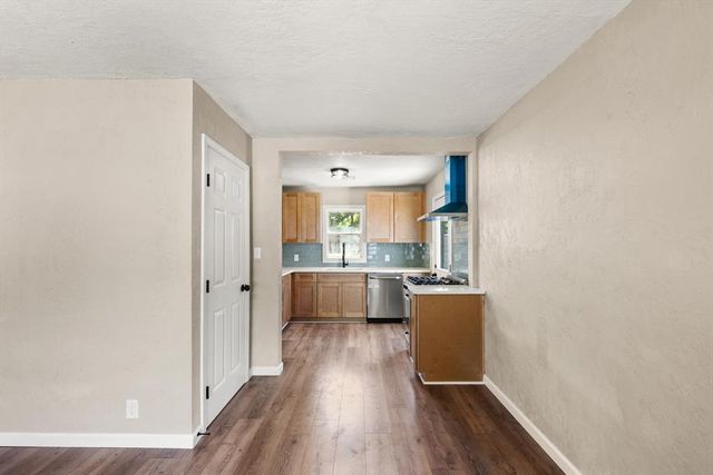 1025 Elmwood Drive, Guthrie, OK 73044
