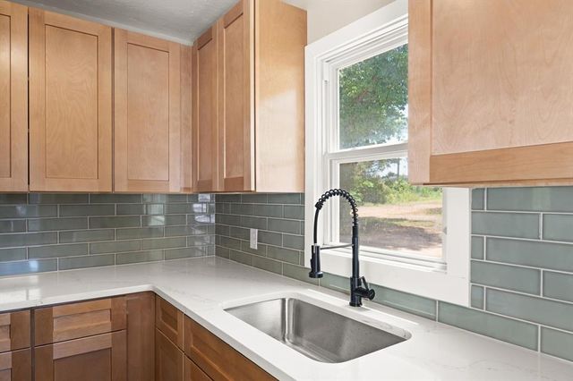 1025 Elmwood Drive, Guthrie, OK 73044