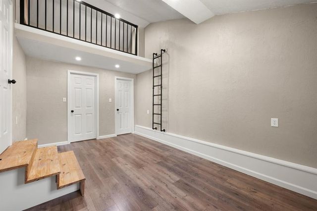 1025 Elmwood Drive, Guthrie, OK 73044