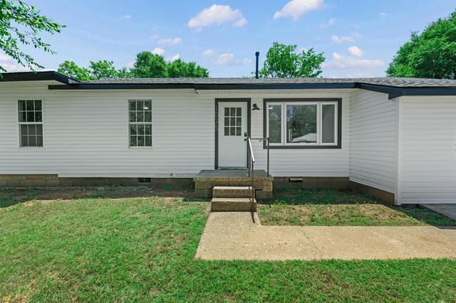 1025 Elmwood Drive, Guthrie, OK 73044