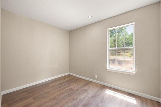 1025 Elmwood Drive, Guthrie, OK 73044