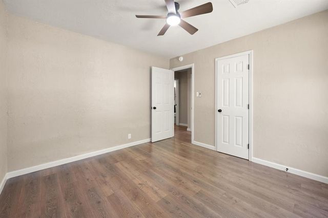 1025 Elmwood Drive, Guthrie, OK 73044