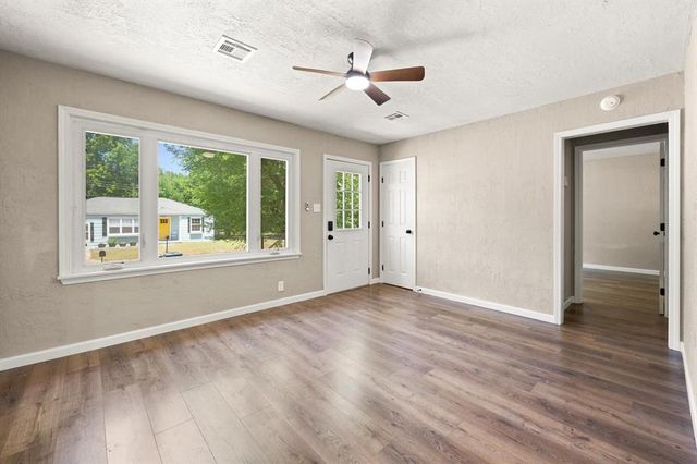 1025 Elmwood Drive, Guthrie, OK 73044