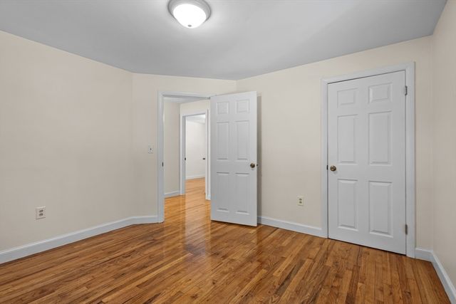 5 Grove St, Plainville, MA 02762