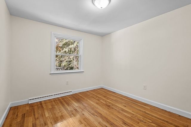 5 Grove St, Plainville, MA 02762