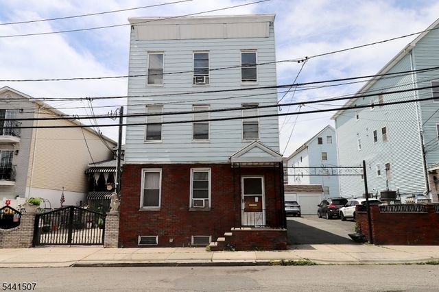 66 Chambers St, Newark City, NJ 07105