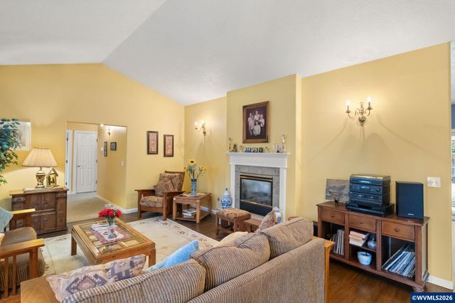 2210 Broadway St NW, Albany, OR 97321