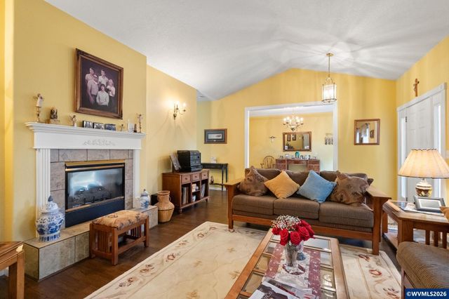 2210 Broadway St NW, Albany, OR 97321