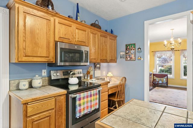 2210 Broadway St NW, Albany, OR 97321