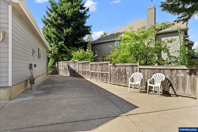 2210 Broadway St NW, Albany, OR 97321
