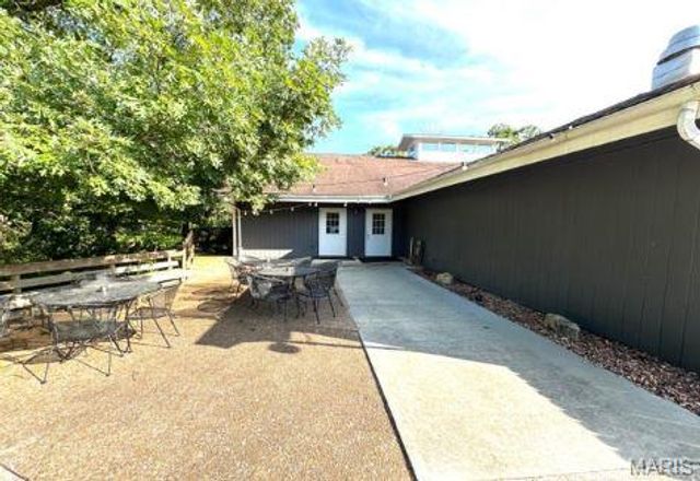 3492 Camp Keown Road, Holts Summit, MO 65043