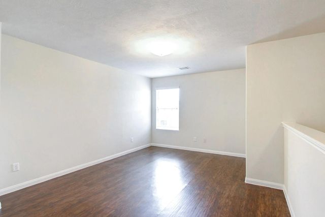 5719 Post Oak Manor Drive, Houston, TX 77085