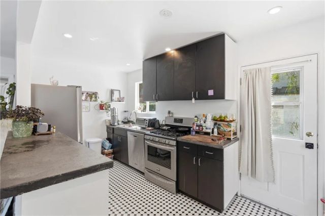 2304 Voorhees, Redondo Beach, CA 90278