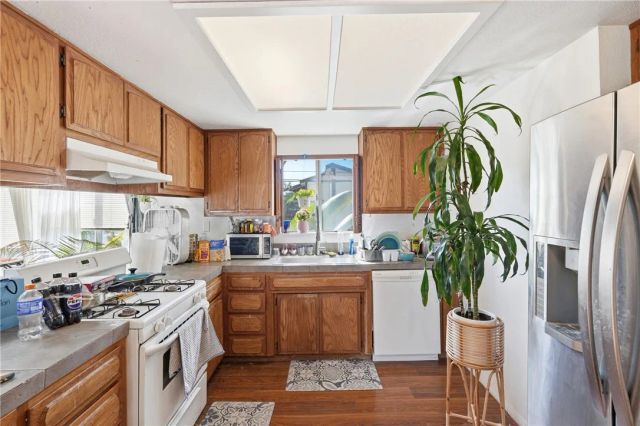 2304 Voorhees, Redondo Beach, CA 90278