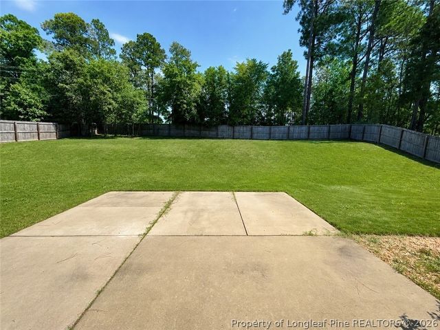 143 Ledgerbrook Lane, Raeford, NC 28376