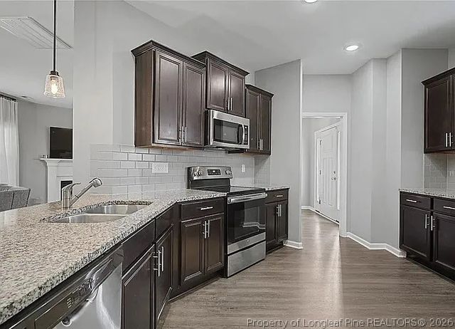 143 Ledgerbrook Lane, Raeford, NC 28376