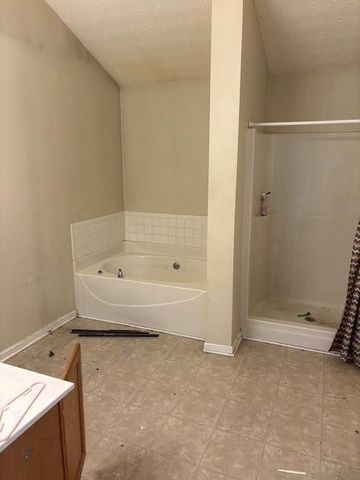 6341 Lake Valley Point, Lithonia, GA 30058