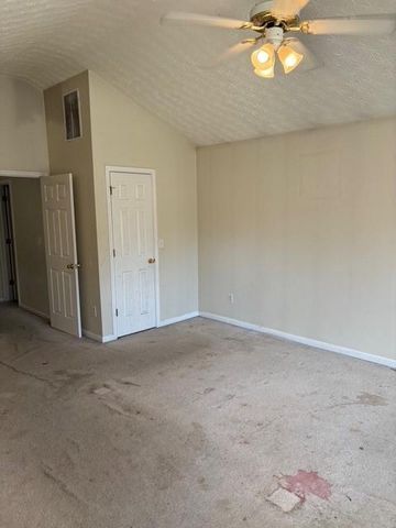 6341 Lake Valley Point, Lithonia, GA 30058