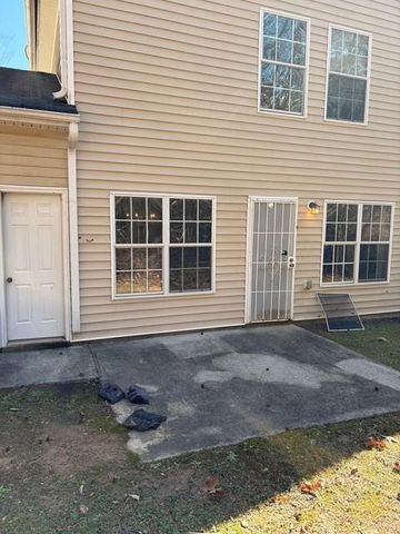 6341 Lake Valley Point, Lithonia, GA 30058