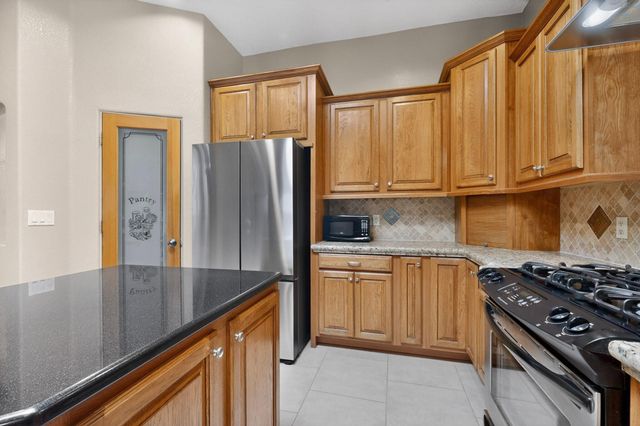 841 11th Avenue SE, Rio Rancho, NM 87124